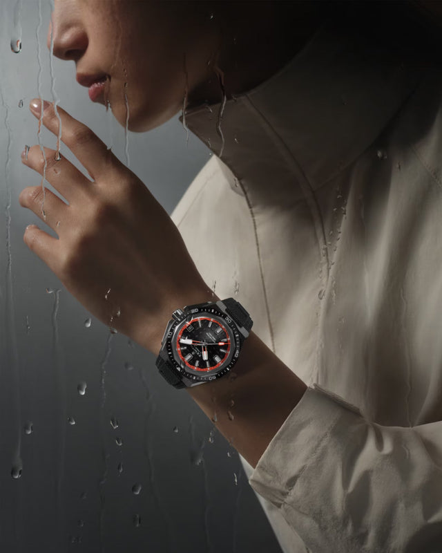 Defy Extreme Diver
