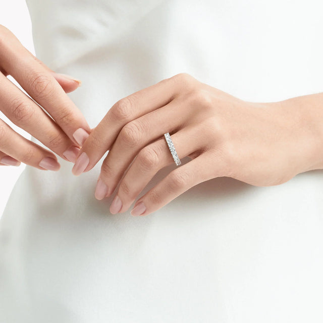 Castle Set Round Diamond Wedding Band
