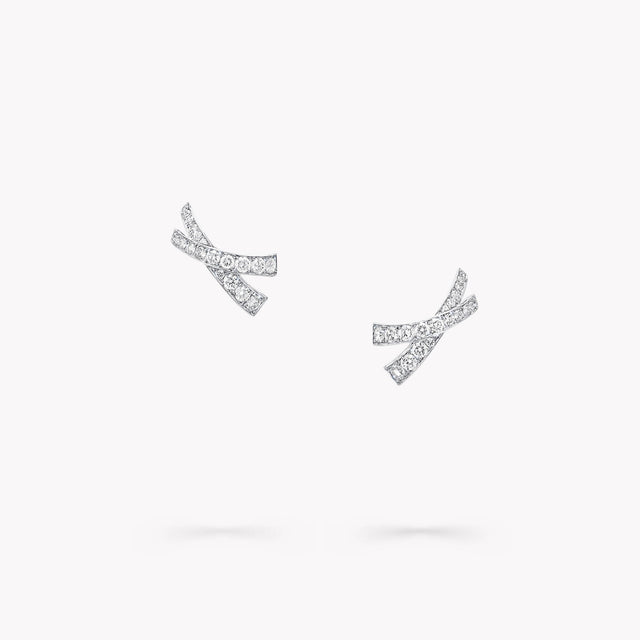 Kiss Pavé Diamond Stud Earrings
