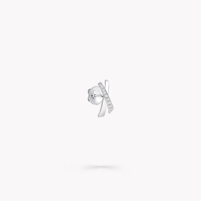 Kiss Diamond Stud Earrings