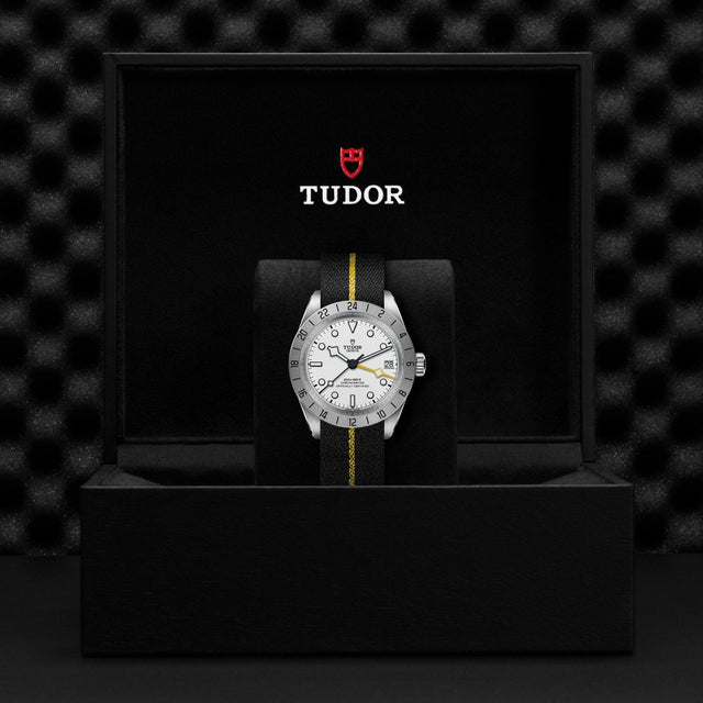 TUDOR Black Bay Pro