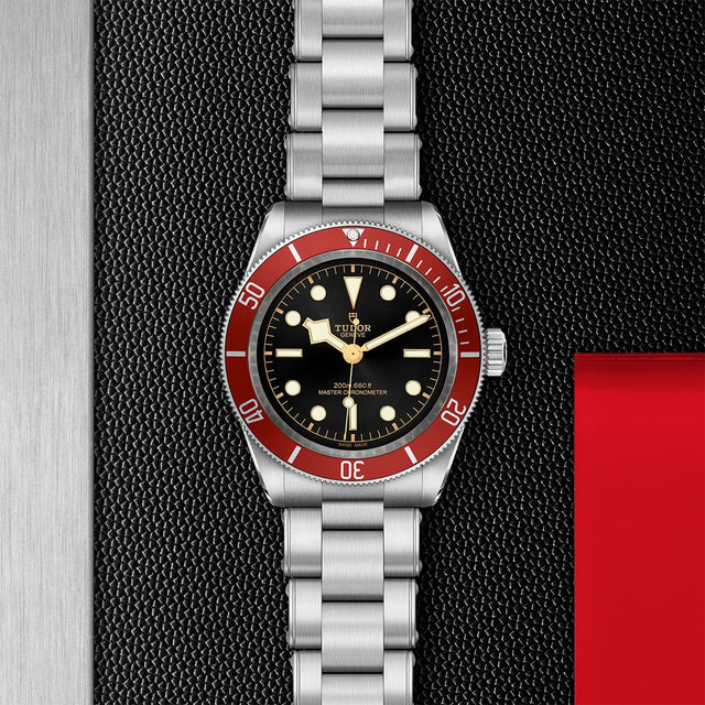 tudor m7941a1a0ru 0001 in store flat lay